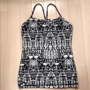 Lululemon classic black/white pattern tank top